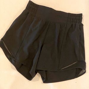 Lululemon Black Hotty Hot Shorts Long 4” Size 2